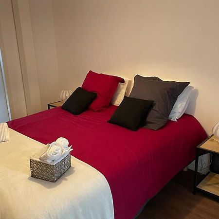 T1 Bis 35 M2 Lit Queen Size Tout Equipe Pau Ngoại thất bức ảnh
