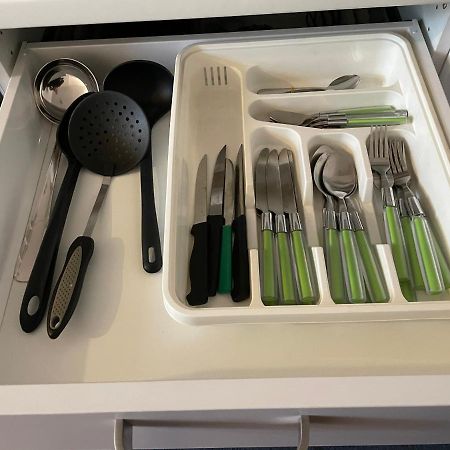 T1 Bis 35 M2 Lit Queen Size Tout Equipe Pau Ngoại thất bức ảnh